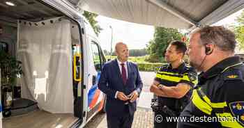 Politie trekt met mobiel bureau (weer) naar het dorp, Van Vollenhoven is kritisch: ‘Bang dat dit niet veel oplost’