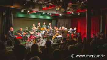 Big Band Burghausen begeistert bei Holzkirchner Jazztagen mit starken Soli