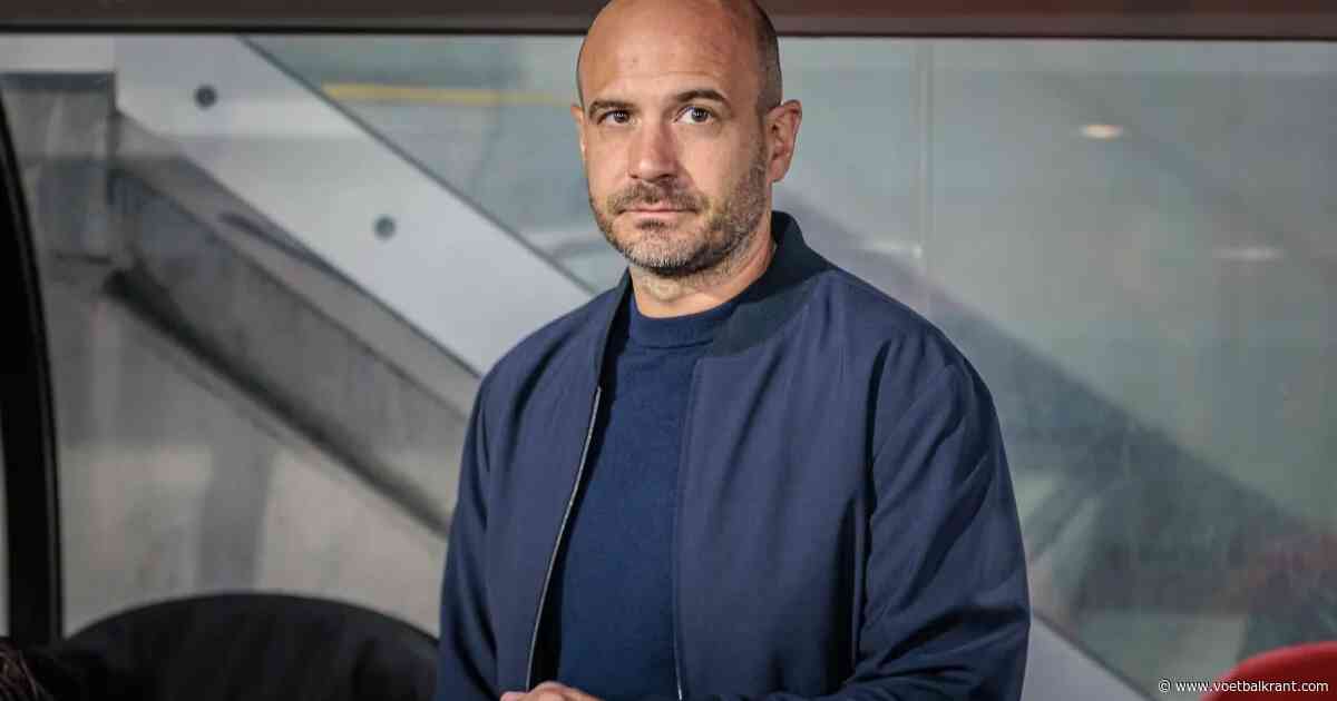 JPL-trainer ligt zwaar onder vuur: boze supporters roepen om ontslag en krijgen uitleg van spelers