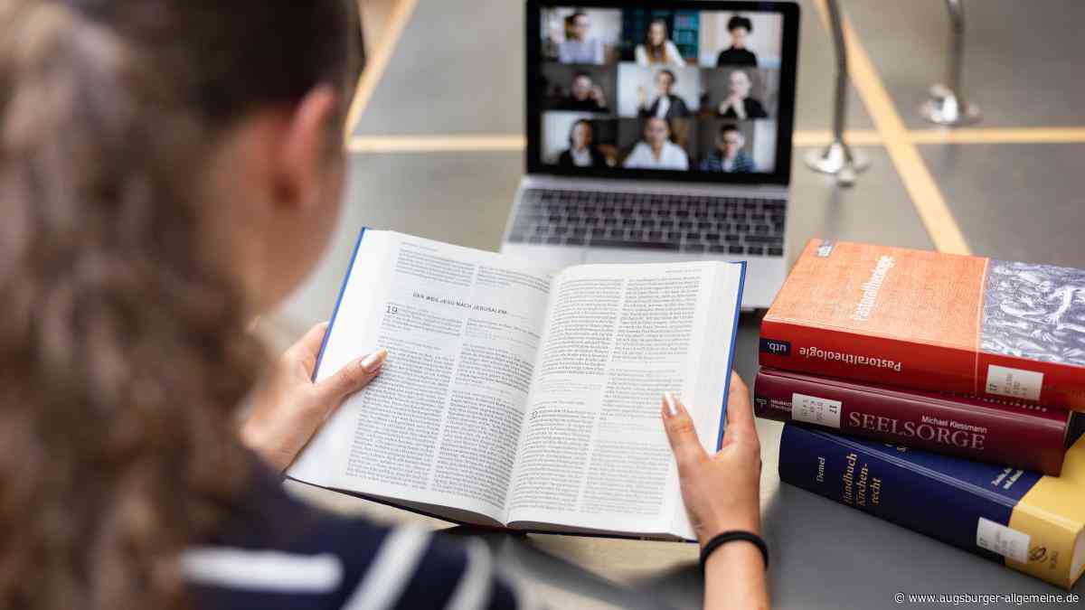 Rekordhoch: Immer mehr Menschen wollen Theologie digital studieren