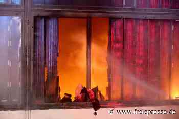 Feuer richtet in Chemnitzer Turnhalle großen Schaden an: Minderjährige unter Tatverdacht