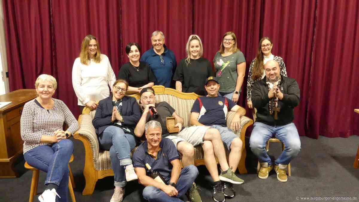 Verwechslung und Chaos um falschen Pfarrer: Theater in Kellmünz verspricht beste Unterhaltung