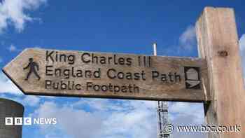 Hull footpath closed over safety fears