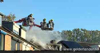 Grote brand in Doesburg: NL-Alert verstuurd, meerdere woningen ontruimd