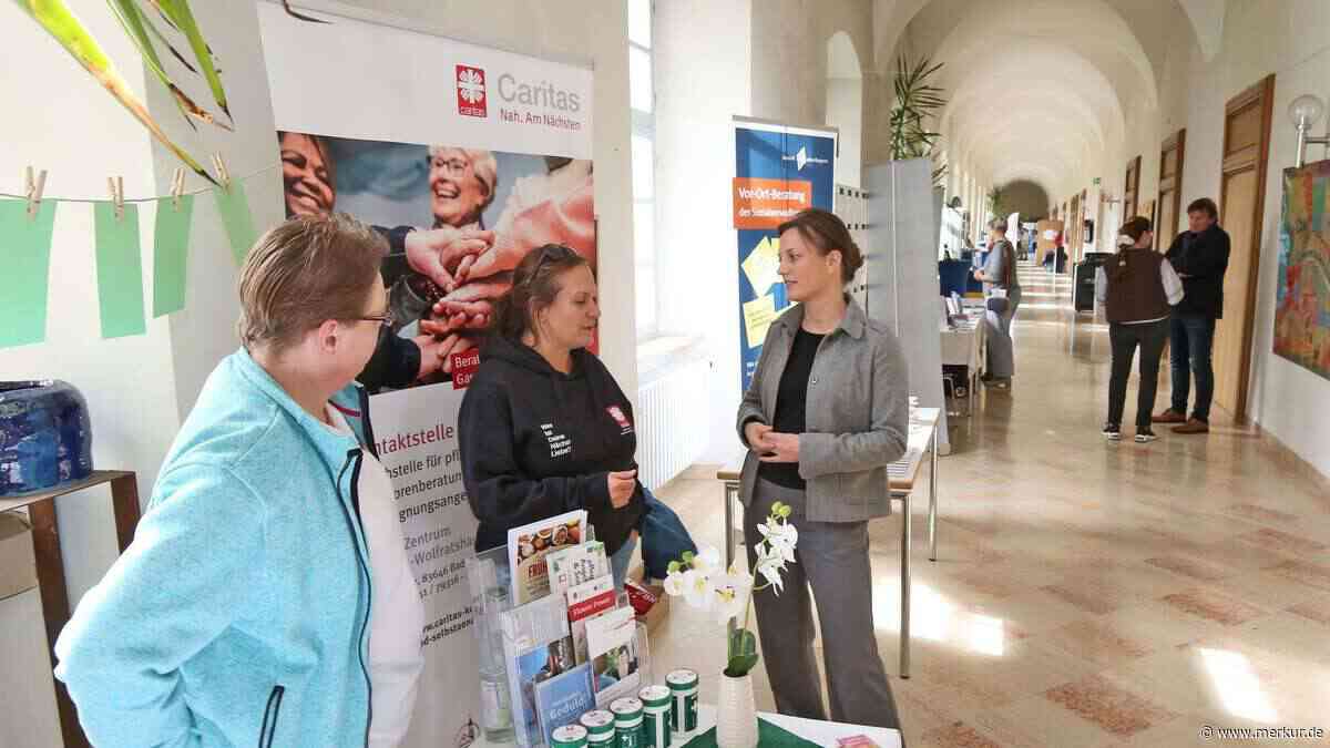 Benediktbeuern: Tag der Pflege zeigt, warum Menschlichkeit unersetzlich bleibt