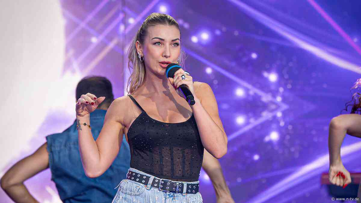 Kuss auf der Bühne: Anna-Carina Woitschack ist wieder verliebt