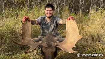 Fisher River Cree Nation students hunt for higher learning through land-based program