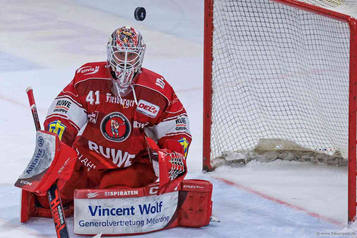 Eispiraten Crimmitschau: Keeper Kevin Reich schiebt nach Top-Wochenende noch Überstunden