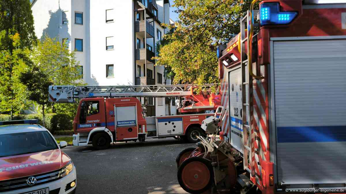Essen angebrannt: Berufsfeuerwehr rückt in Augsburg aus