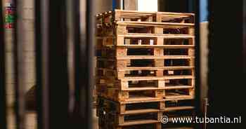 Pallet valt van 4 meter hoog op medeweker transportbedrijf in Oldenzaal
