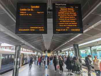 London travel news LIVE: District line hit by signal fault failure as swan halts Elizabeth line trains