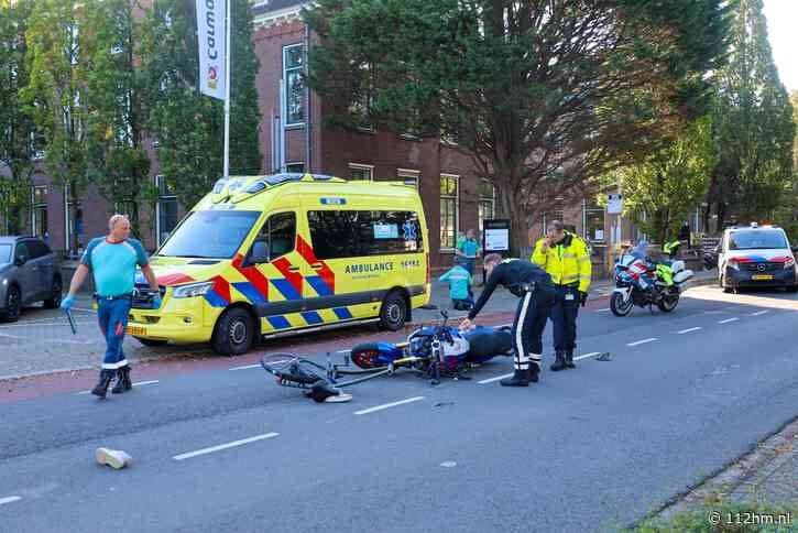 Motorrijder ernstig gewond bij aanrijding met fietser in Oegstgeest