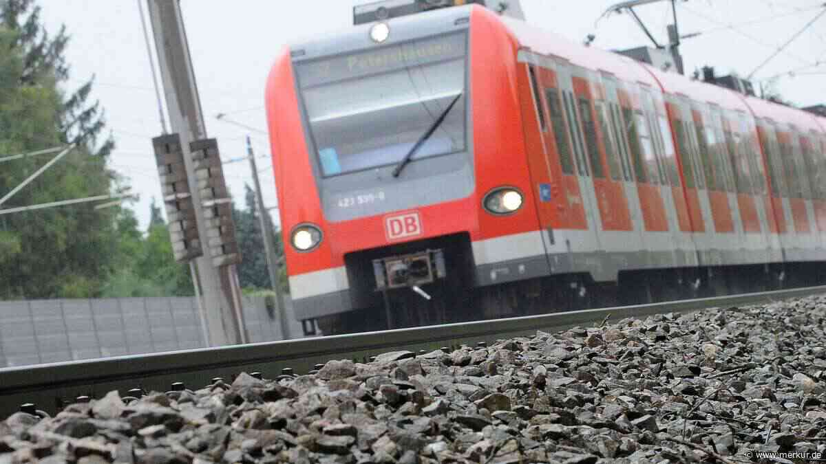 Überfüllte Züge, Verspätungen: FDP fragt nach Zustand der S2 in München