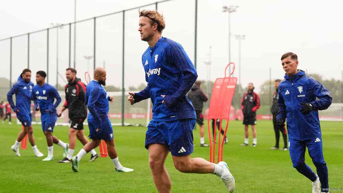 De Ligt traint na bijna elf maanden blessureleed weer mee bij Manchester United