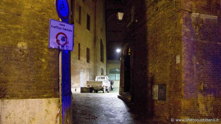 Morte David Rossi, la relazione del Ris in Commissione: “Uno o più persone erano presenti quella sera nel vicolo”