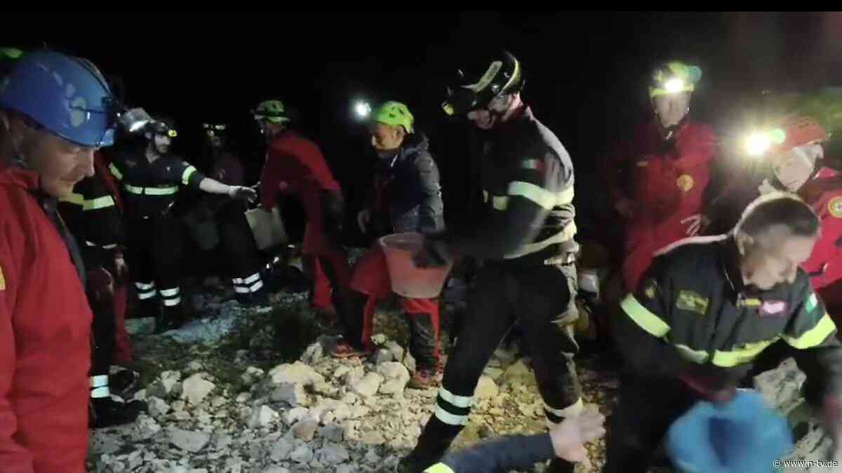 Rettung wird schwierig: Höhlenforscher sitzt auf Sardinien in zehn Metern Tiefe fest