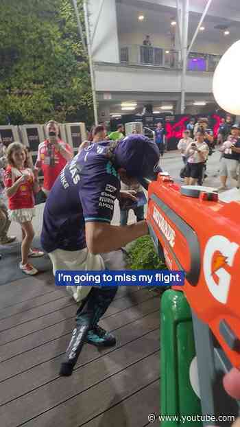 Making sure Kimi stays hydrated in Singapore 🧡😂🤣 #kimiantonelli #mercedes #f1