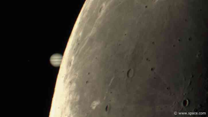 The moon hides Jupiter in spectacular photographs of October's lunar occultation