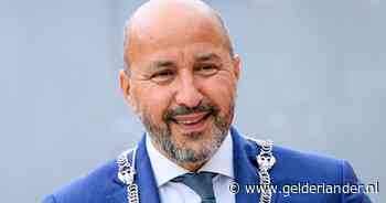 Arnhems burgemeester Marcouch kiest voor raad van toezicht van Unicef: ‘Ieder kind moet kind kunnen zijn’