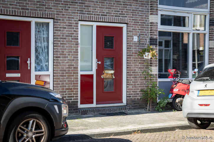 Explosie bij woning in Haarlem-Oost, verdachte vlucht op fatbike