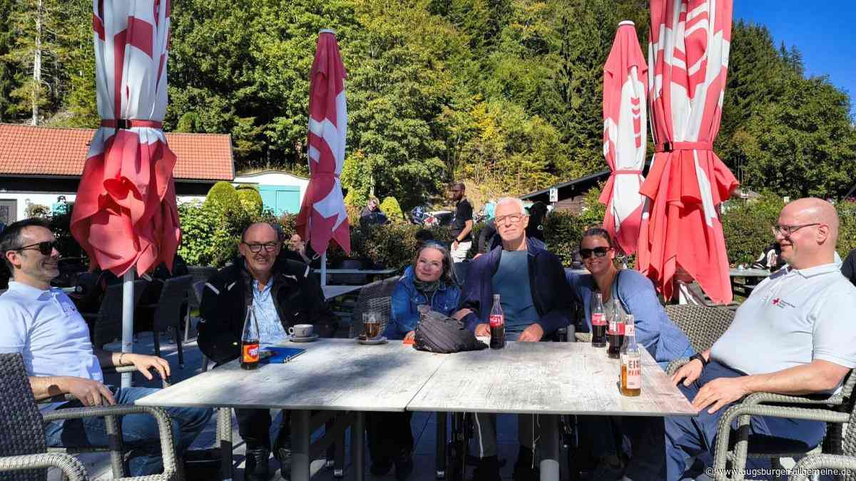 BRK Landsberg erfüllt Herzenswunsch: Für ALS-Patient Frank geht es in die Berge