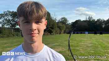 Teenage archer aiming for Youth Olympics glory