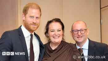Children's nurse meets Prince Harry after award win