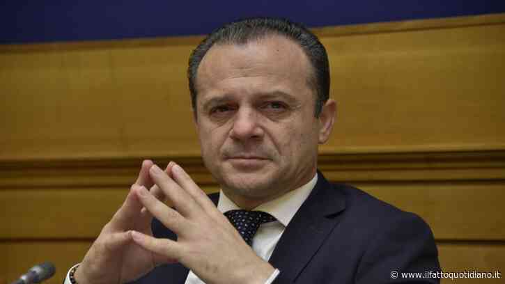 Cateno De Luca ufficilizza l’accordo con Meloni, nasce la componente di ScN alla Camera con 2 deputati “in prestito”: “Ci mandiamo messaggi da mesi, è eroica”