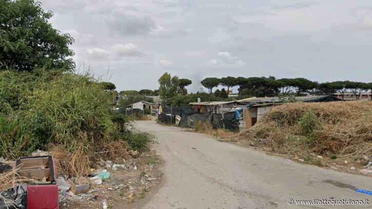 Le famiglie rom del villaggio di Giugliano sono senz’acqua: l’amministrazione comunale dimentica troppe cose