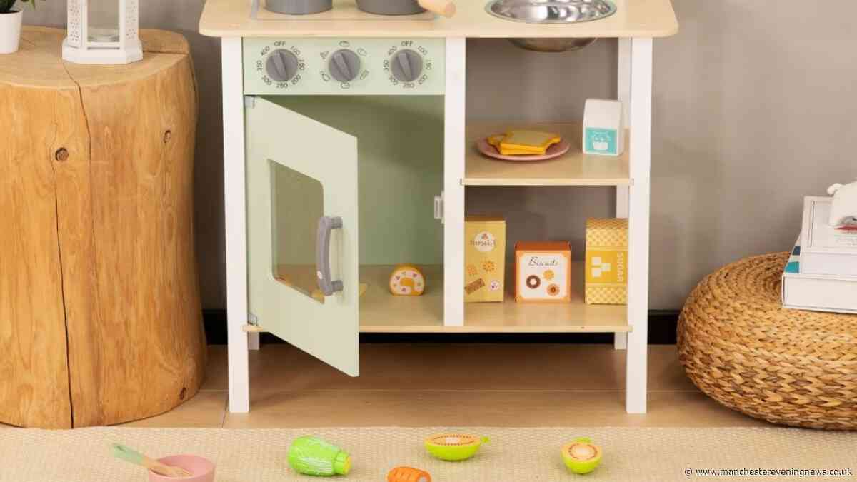 I found a way to get a wooden play kitchen for £19 instead of £50 for Christmas