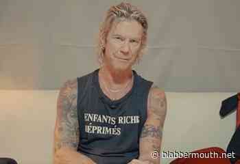 DUFF MCKAGAN Reflects On The End Of VELVET REVOLVER: 'The Wheels Were Coming Off Through That Whole' Last 'Tour'