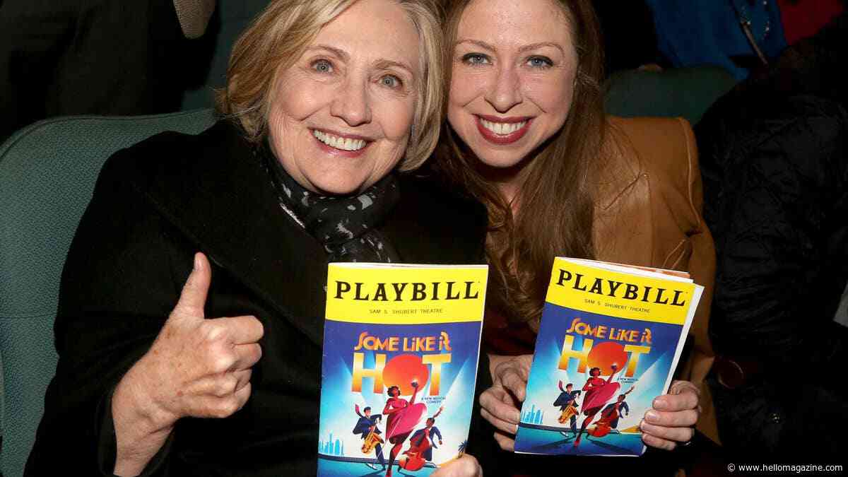 Bill and Hillary Clinton come together in support of daughter Chelsea in new photo