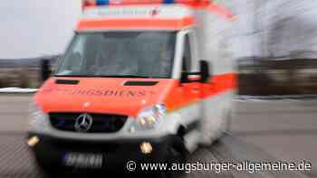 Augsburger Seniorin stirbt nach Sturz in Wohnung – ist es wirklich strafbar, nichts zu tun?