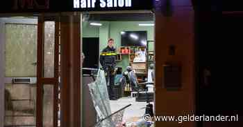 Ravage na explosie bij Vlaardingse kapsalon, babykamer van jong gezin ligt in puin: ‘Angst is niet zomaar weg’