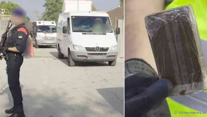 Enorme partij hasj van ruim 8000 kilo gepakt in trailer bij actie regio Barcelona