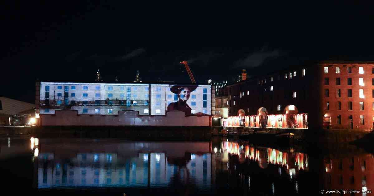 10 amazing photographs capture moment Albert Dock lights up with nostalgic memories