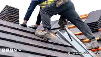 Roofing scammers con homeowners out of thousands of pounds