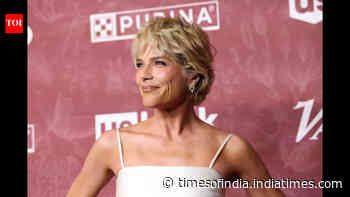 Selma Blair arrested on assault charges; FBI issues summons