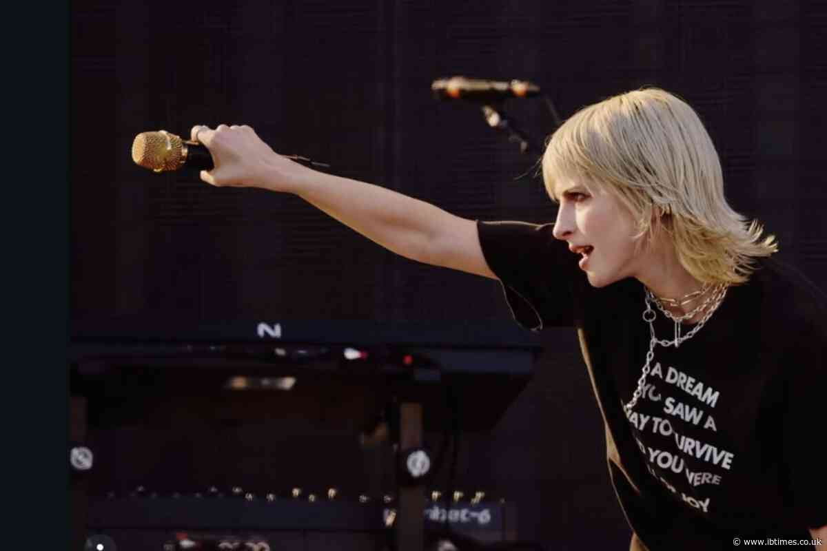 Hayley Williams Urges Fans to Vote in November After Calling MAGA Supporters 'Pieces of Sh*t' on Stage