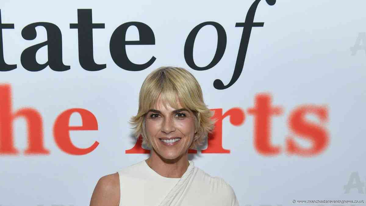 Actress Selma Blair arrested for 'punching and biting' cabin crew during flight