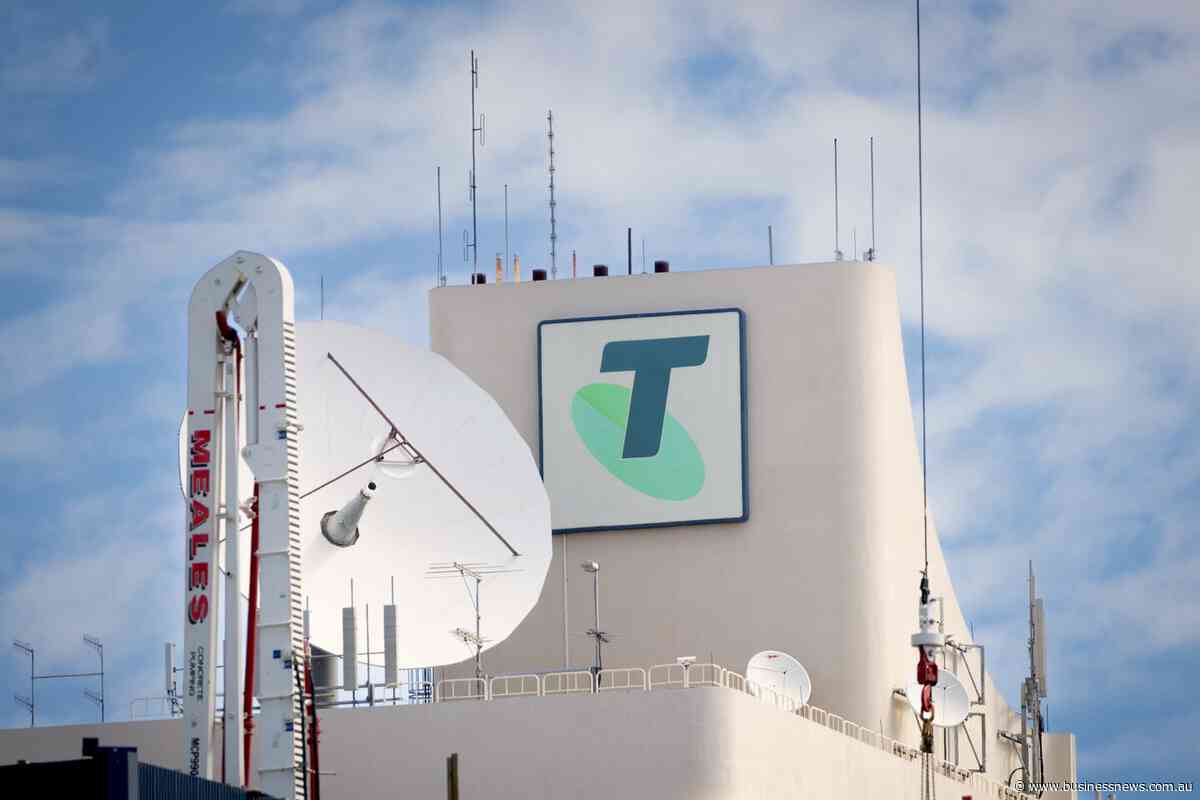Telstra takes aim at roaming in anti-regulation salvo