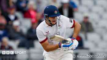 Lancashire to release Singh and Fonseka