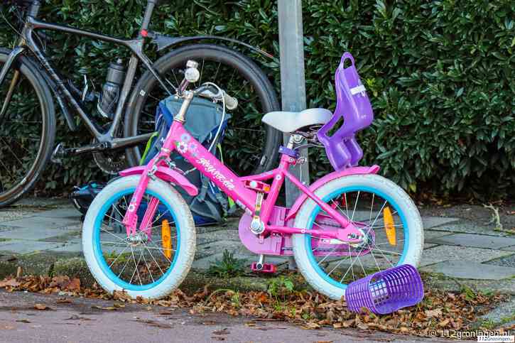 Wielrenner gewond bij aanrijding met kind op fiets in Leek