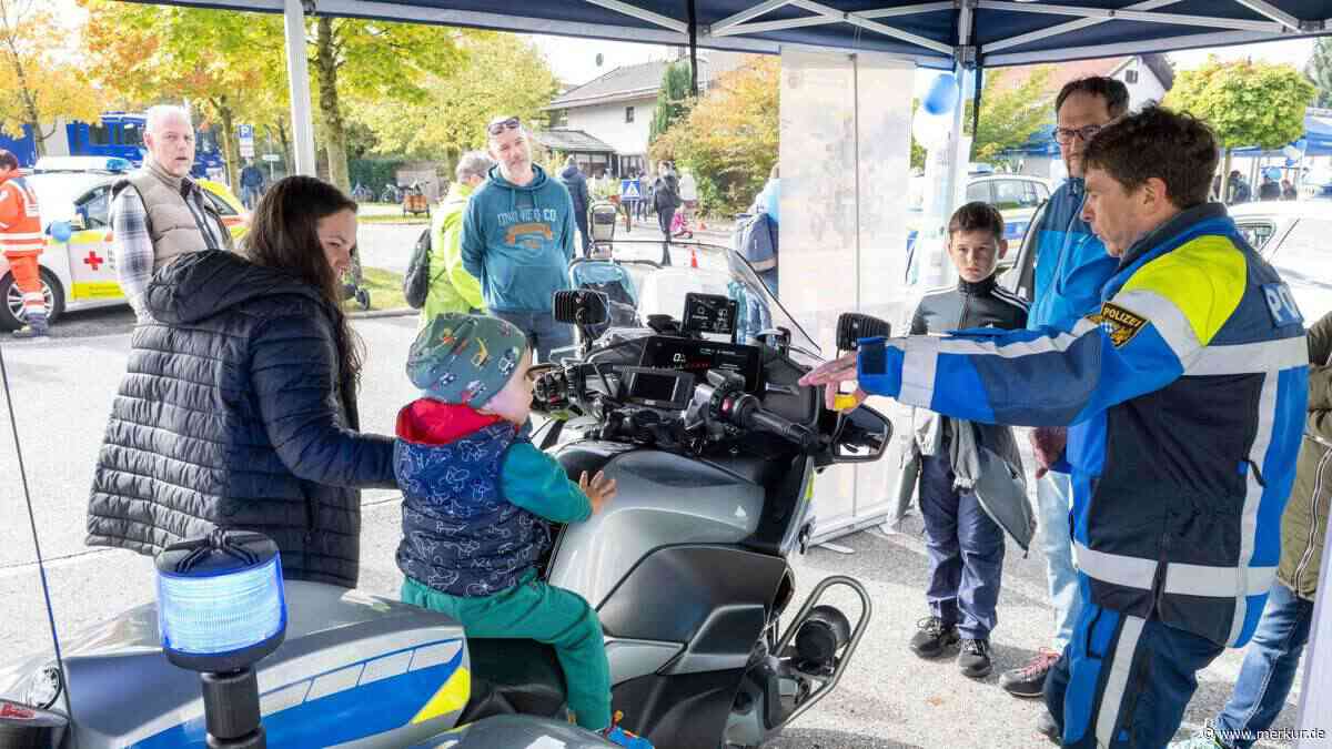 Lange Schlangen vor der Polizei: 2000 Besucher blicken hinter die Kulissen