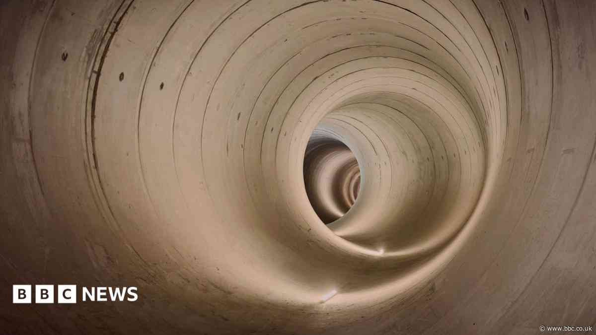 Super sewer is cleaning up the Thames, says report