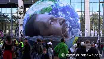 Tens of thousands march in Brussels demanding urgent climate action