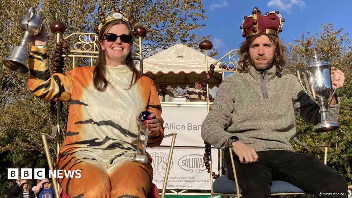 Winner crowned at World Conker Championships