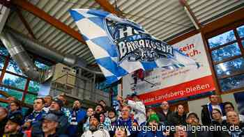 Der Fan-Club Barbarossa will in der Ostkurve im Hungerbachdome für Stimmung sorgen