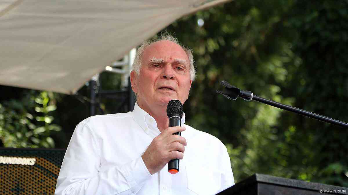 "Eine Katastrophe!": Uli Hoeneß irritiert mit seltsamer Nebelkerzen-Aktion