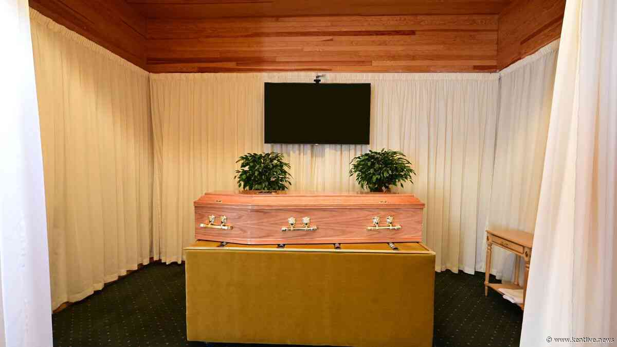 Funeral director says 'we do this every time' as he shares exactly what happens at a Direct Funeral